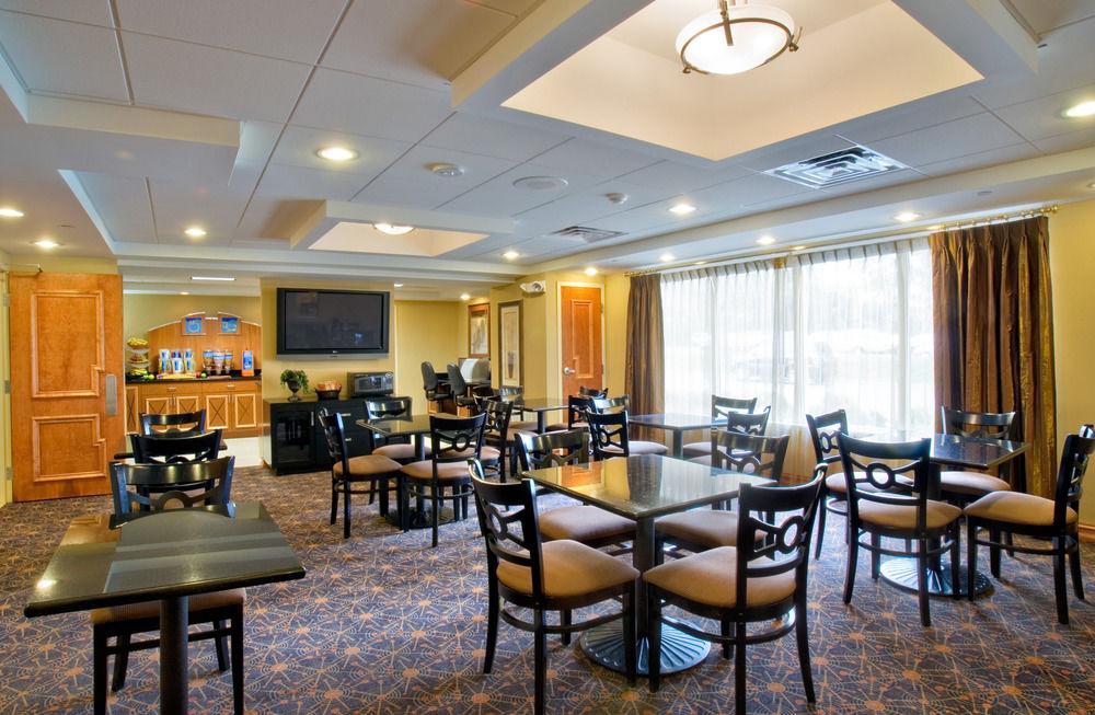 Holiday Inn Express & Suites West Long Branch - Eatontown By Ihg Exteriör bild