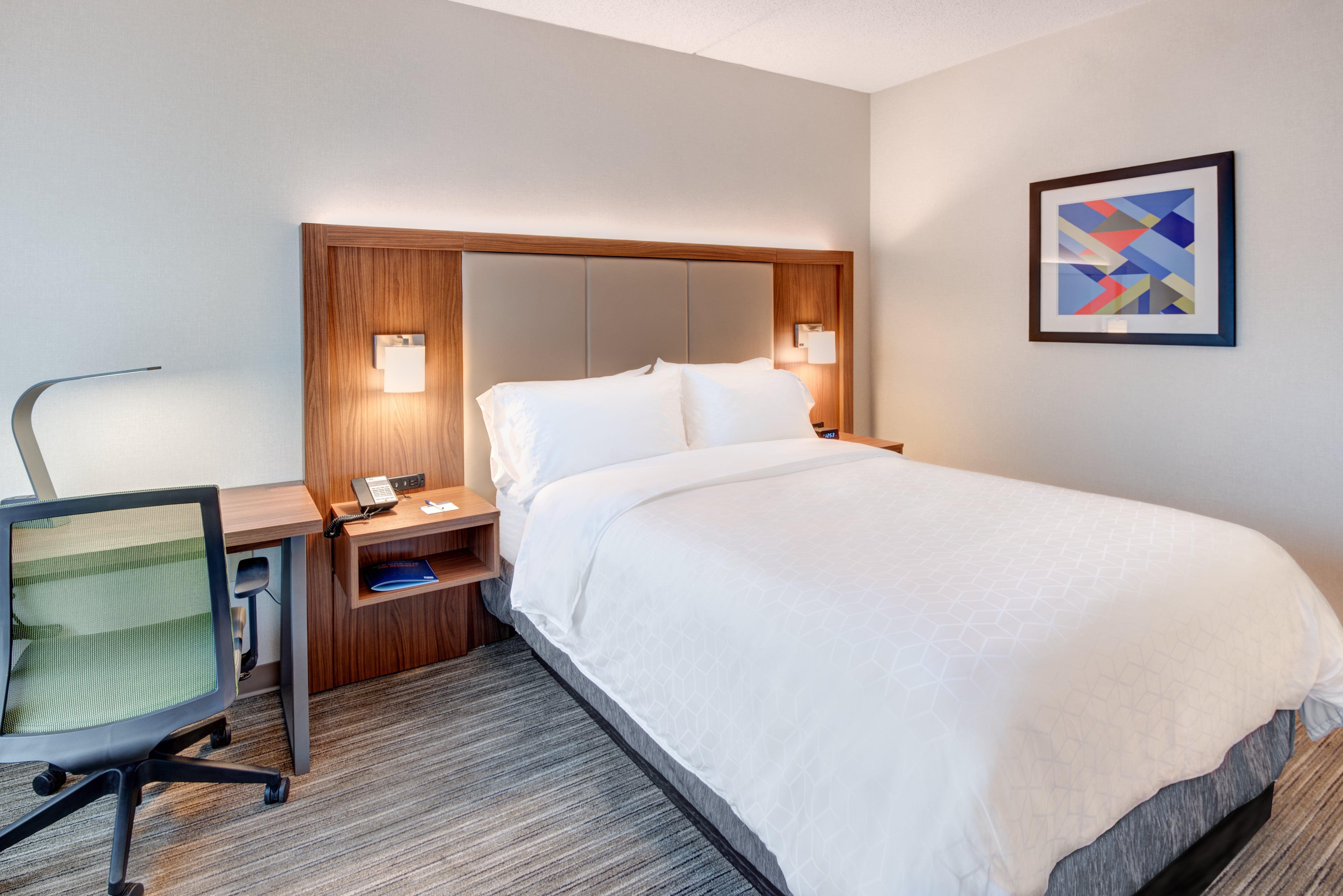 Holiday Inn Express & Suites West Long Branch - Eatontown By Ihg Exteriör bild