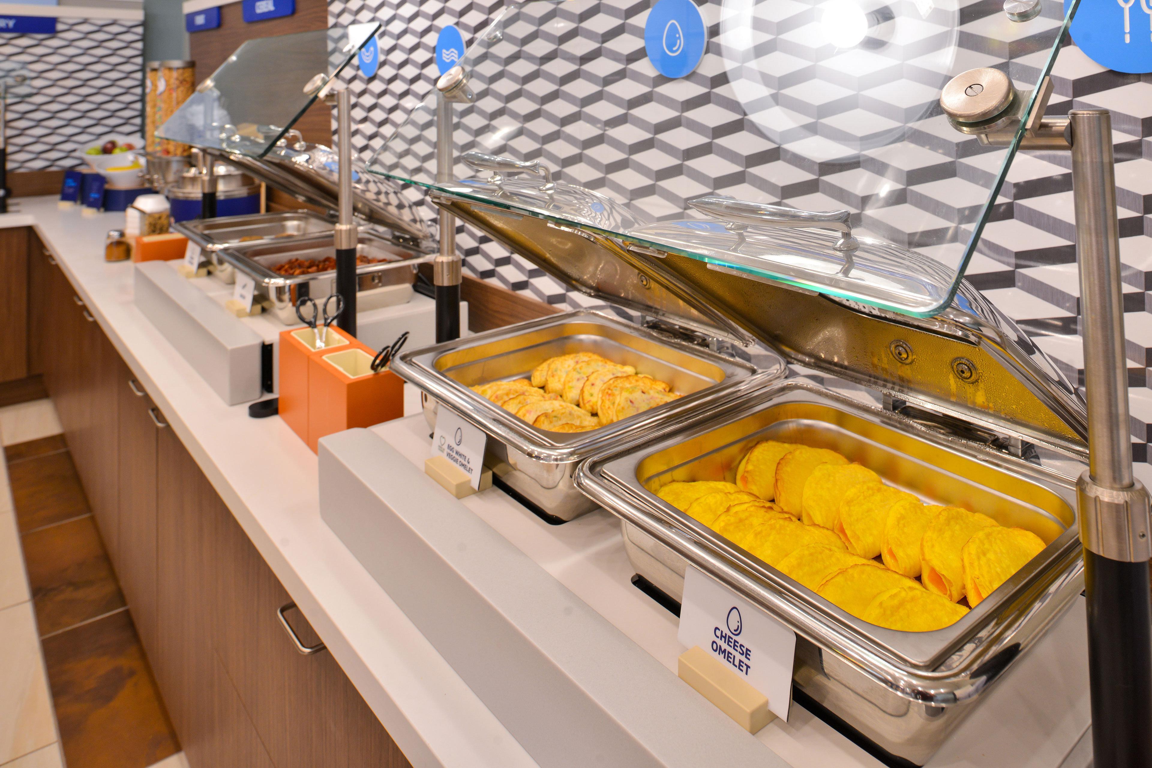 Holiday Inn Express & Suites West Long Branch - Eatontown By Ihg Exteriör bild