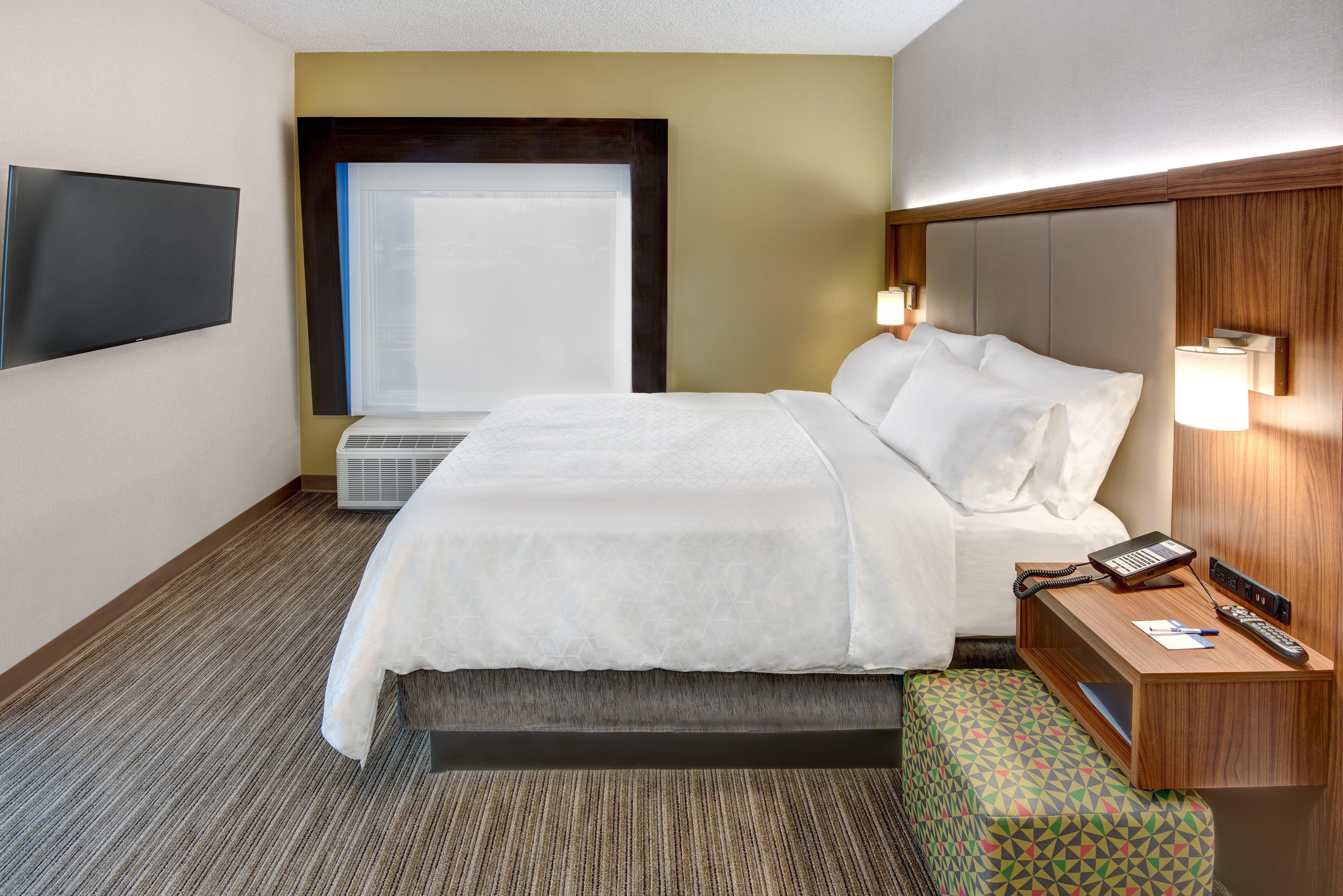 Holiday Inn Express & Suites West Long Branch - Eatontown By Ihg Exteriör bild