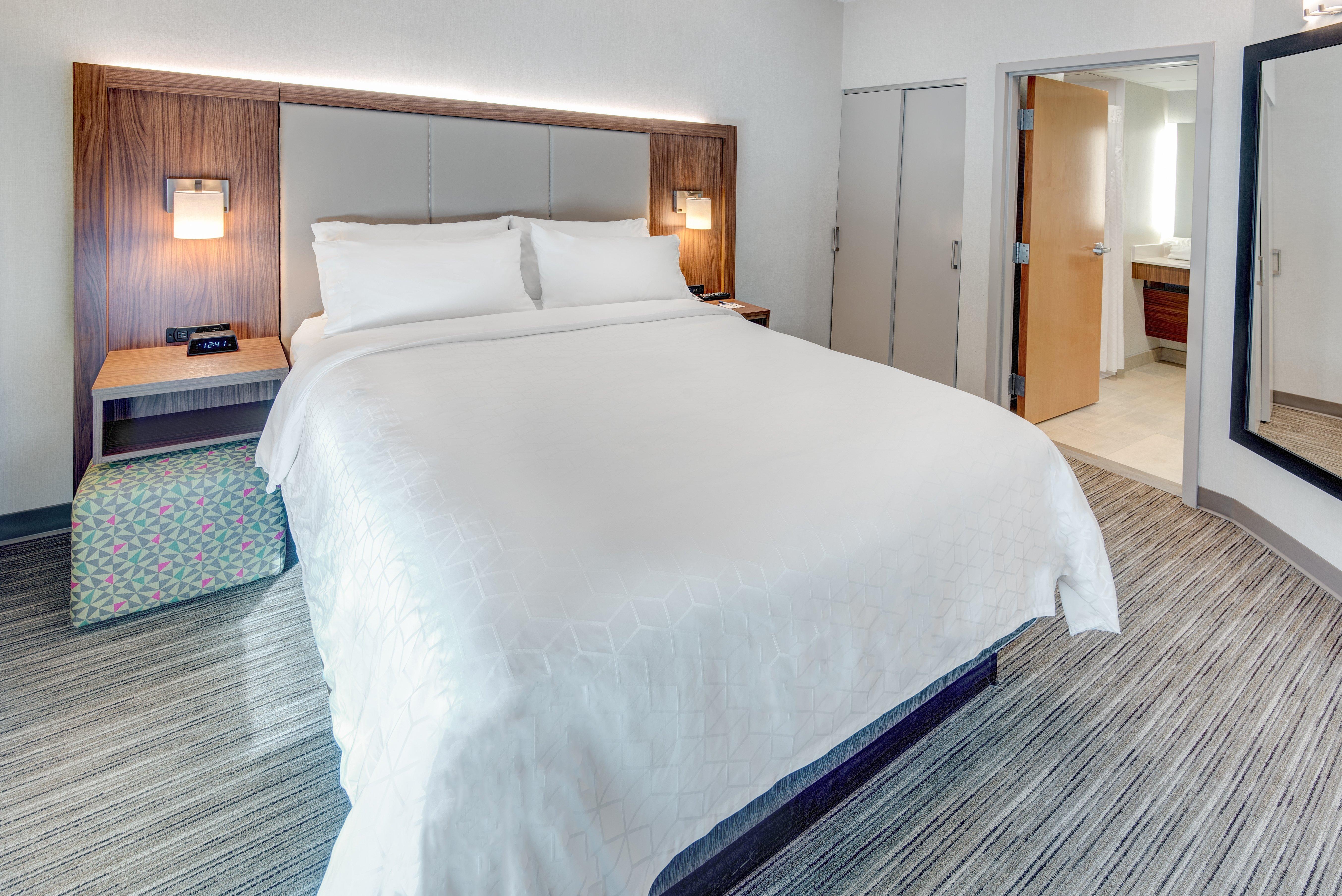 Holiday Inn Express & Suites West Long Branch - Eatontown By Ihg Exteriör bild