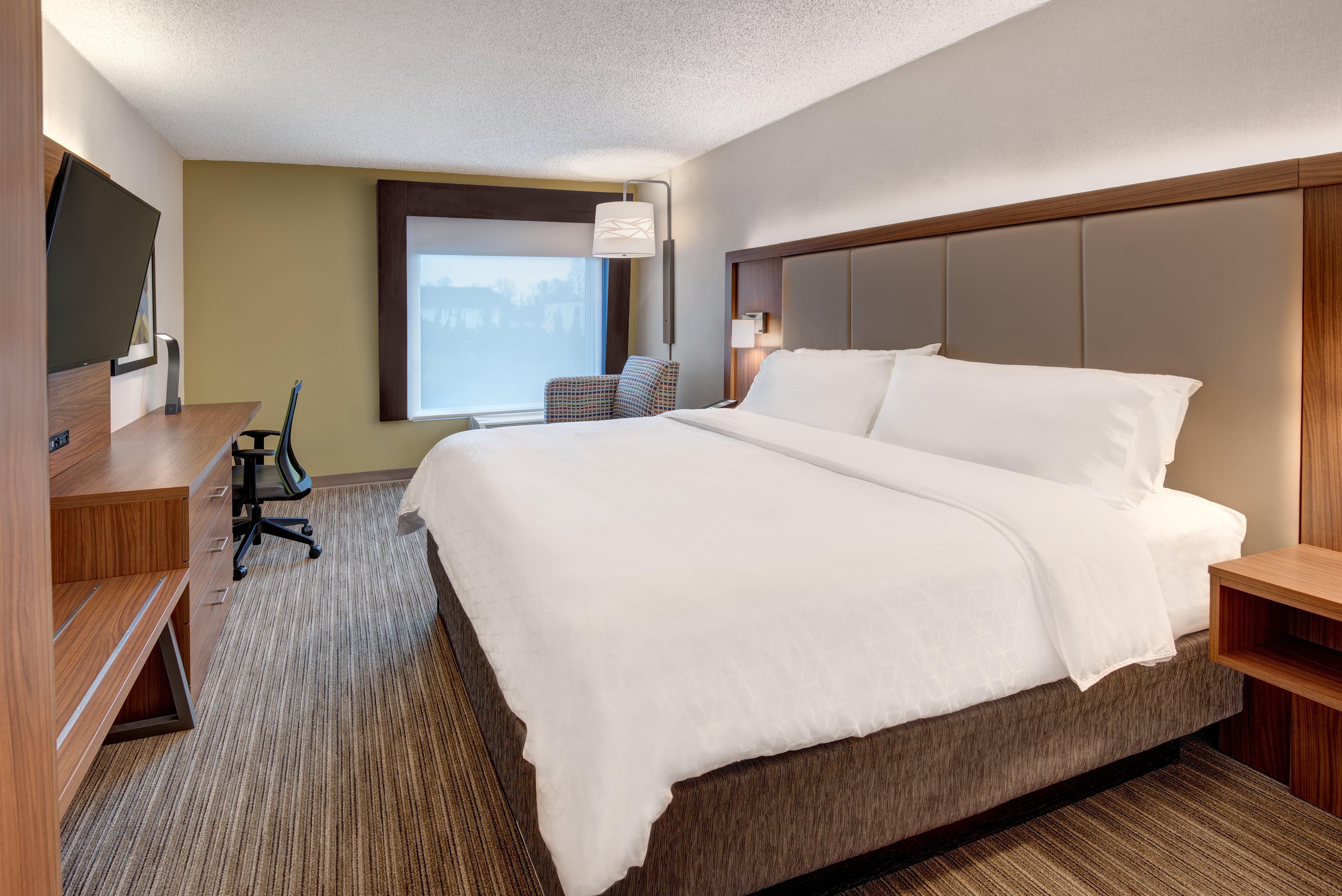 Holiday Inn Express & Suites West Long Branch - Eatontown By Ihg Exteriör bild