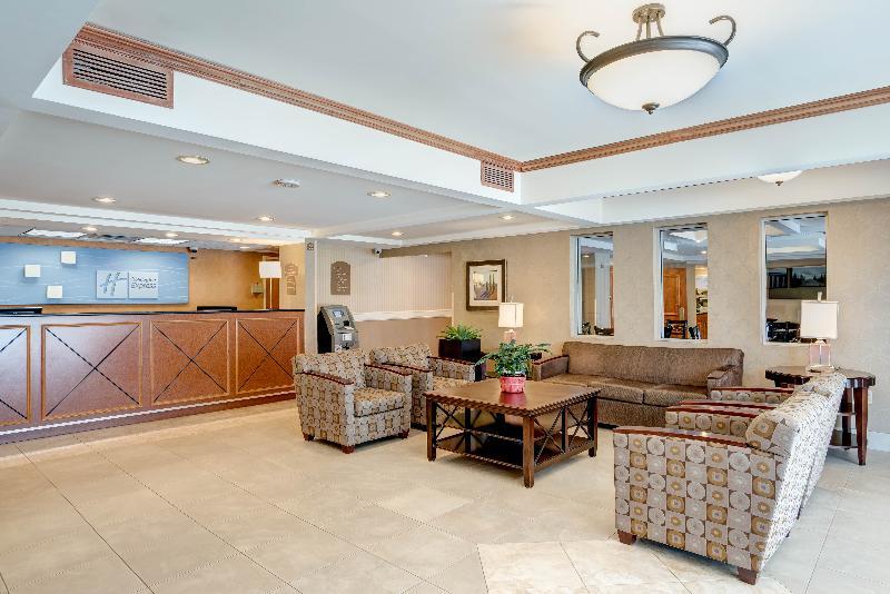 Holiday Inn Express & Suites West Long Branch - Eatontown By Ihg Exteriör bild