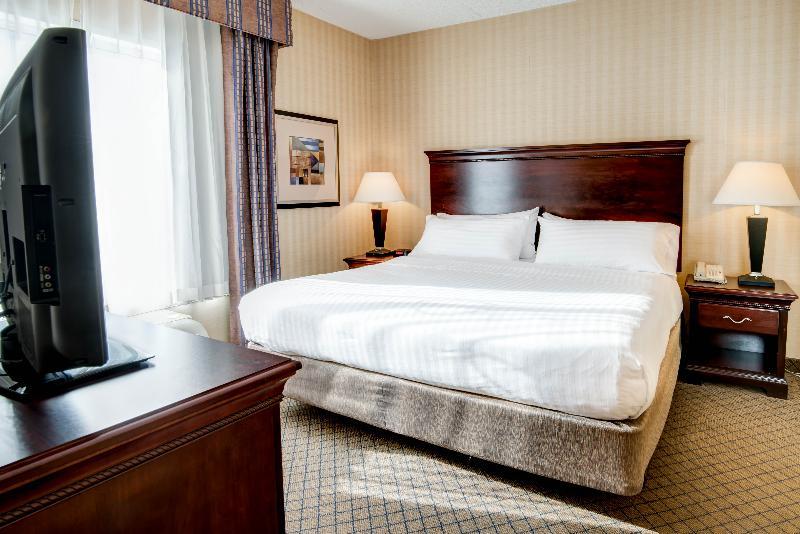 Holiday Inn Express & Suites West Long Branch - Eatontown By Ihg Exteriör bild